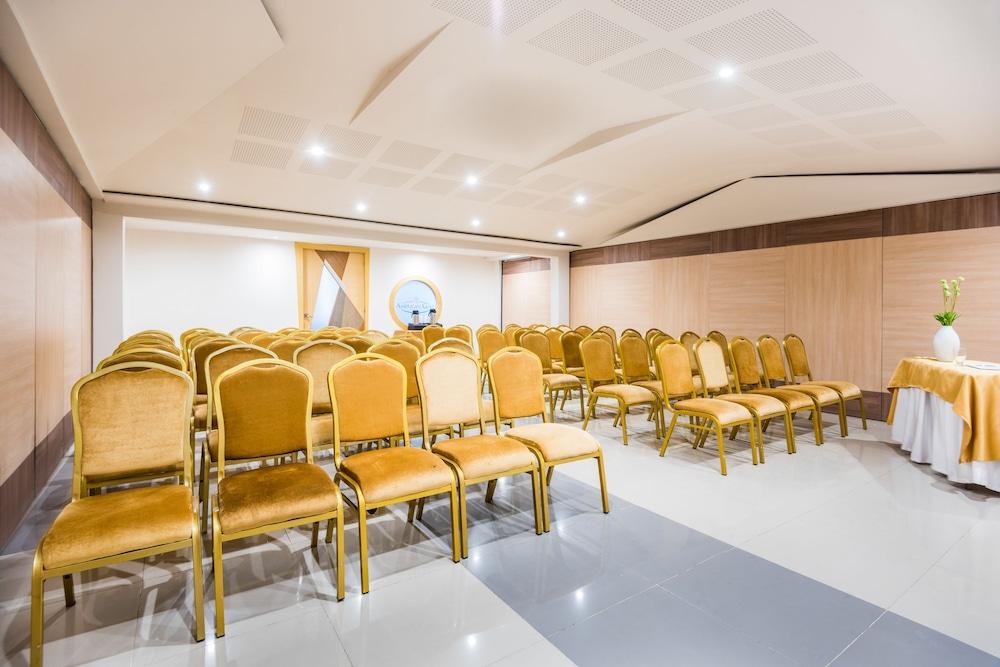 Hotel American Golf Μπαρρανκίγια Εξωτερικό φωτογραφία